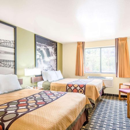 Super 8 By Wyndham Wheeling Wv Ξενοδοχείο Εξωτερικό φωτογραφία