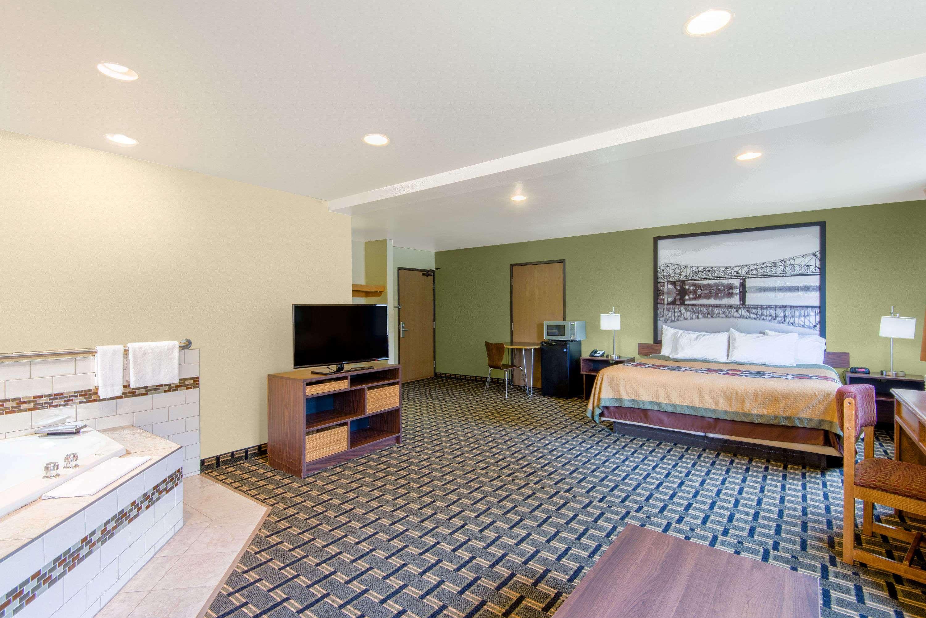 Super 8 By Wyndham Wheeling Wv Ξενοδοχείο Εξωτερικό φωτογραφία