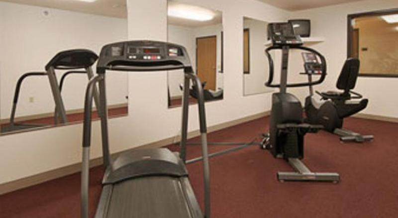 Super 8 By Wyndham Wheeling Wv Ξενοδοχείο Εξωτερικό φωτογραφία