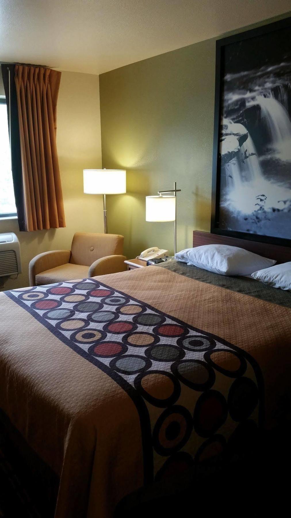 Super 8 By Wyndham Wheeling Wv Ξενοδοχείο Εξωτερικό φωτογραφία